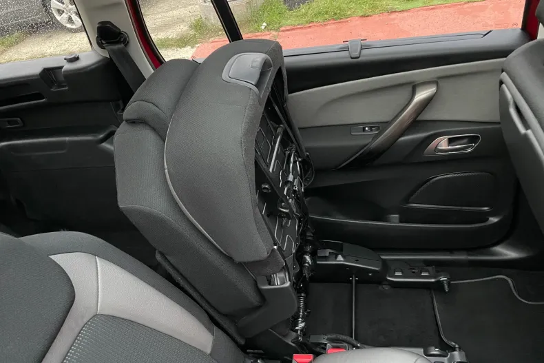 Citroën C4 Grand Space Tourer din 2020 cu 120.000 km - oferta CIT139351 - foto 37