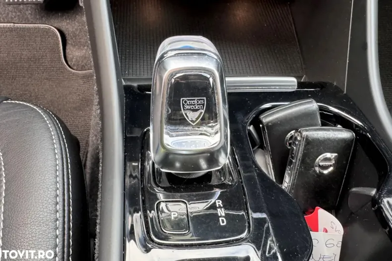 Volvo XC40 din 2020 cu 148.500 km - oferta VOL139371 - foto 24