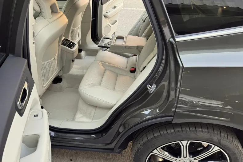 Volvo XC60 din 2019 cu 158.000 km - oferta VOL139372 - foto 22