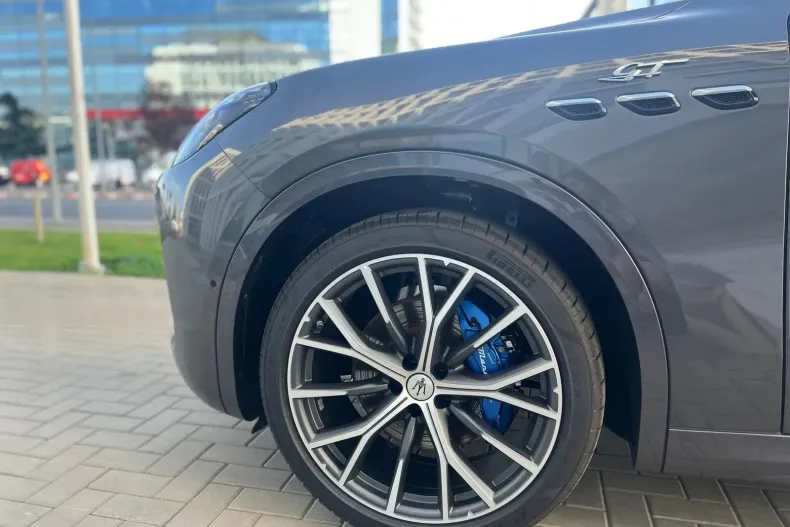 Maserati Grecale din 2023 cu 1 km - oferta MAS139380 - foto 9