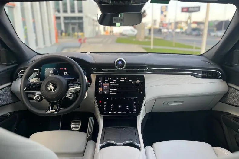 Maserati Grecale din 2023 cu 1 km - oferta MAS139380 - foto 12