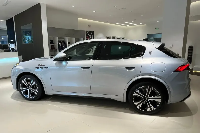 Maserati Grecale din 2024 cu 1 km - oferta MAS139387 - foto 19