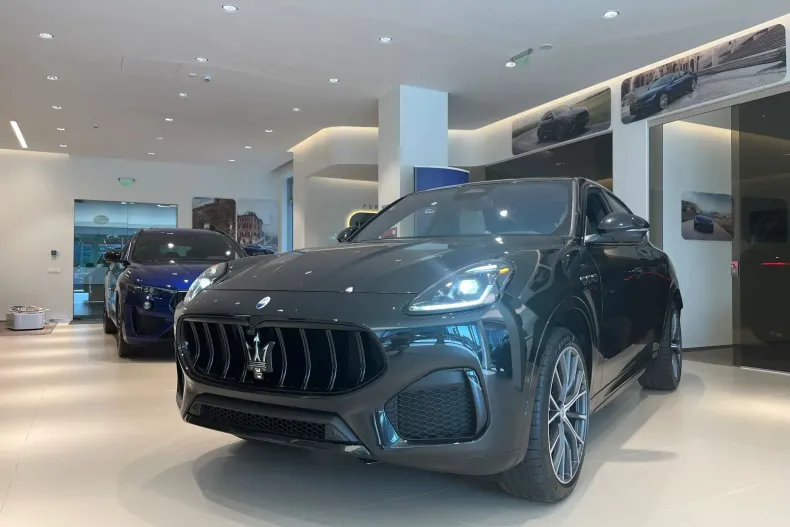 Maserati Grecale din 2023 cu 1 km - oferta MAS139388 - foto 1
