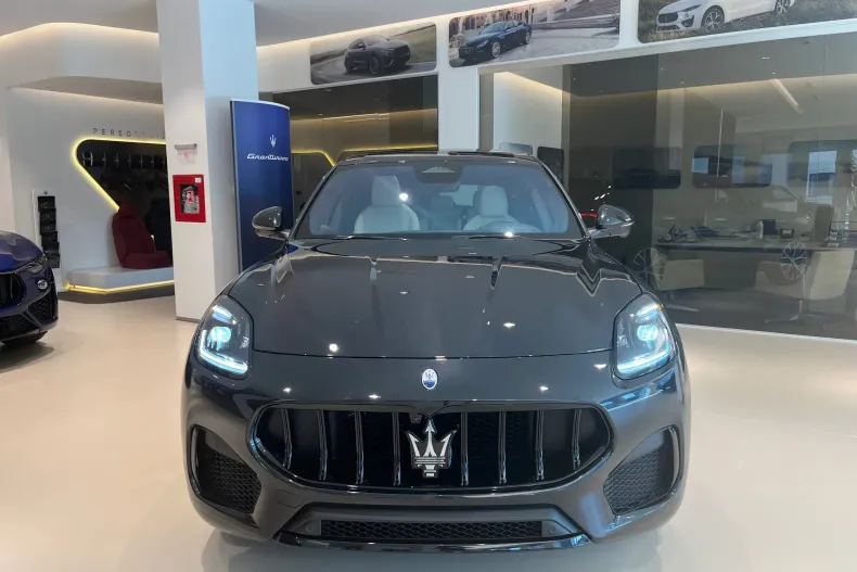 Maserati Grecale din 2023 cu 1 km - oferta MAS139388 - foto 2