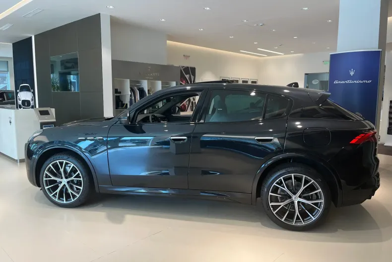 Maserati Grecale din 2023 cu 1 km - oferta MAS139388 - foto 6