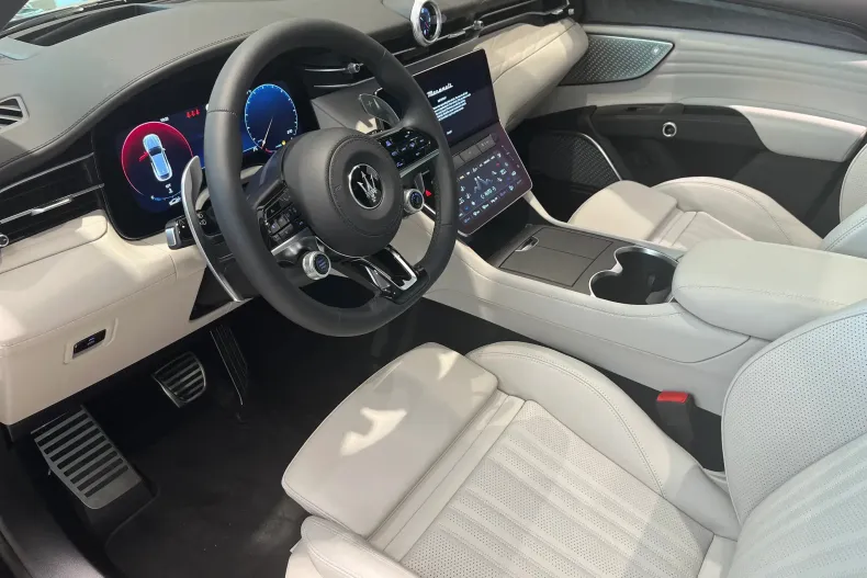 Maserati Grecale din 2023 cu 1 km - oferta MAS139388 - foto 13