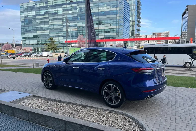 Maserati Levante din 2022 cu 1 km - oferta MAS139390 - foto 2