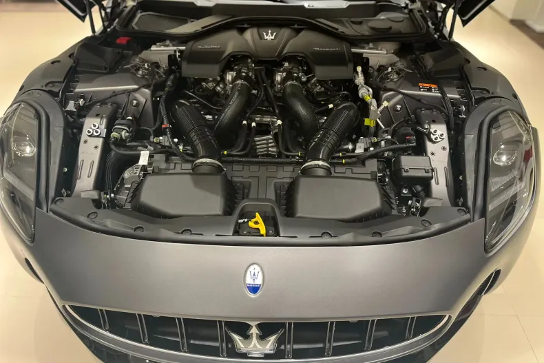 Maserati Granturismo din 2023 cu 1.000 km - oferta MAS139391 - foto 2