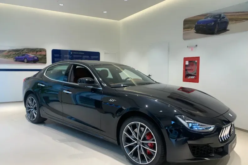 Maserati Ghibli din 2022 cu 15 km - oferta MAS139392 - foto 4