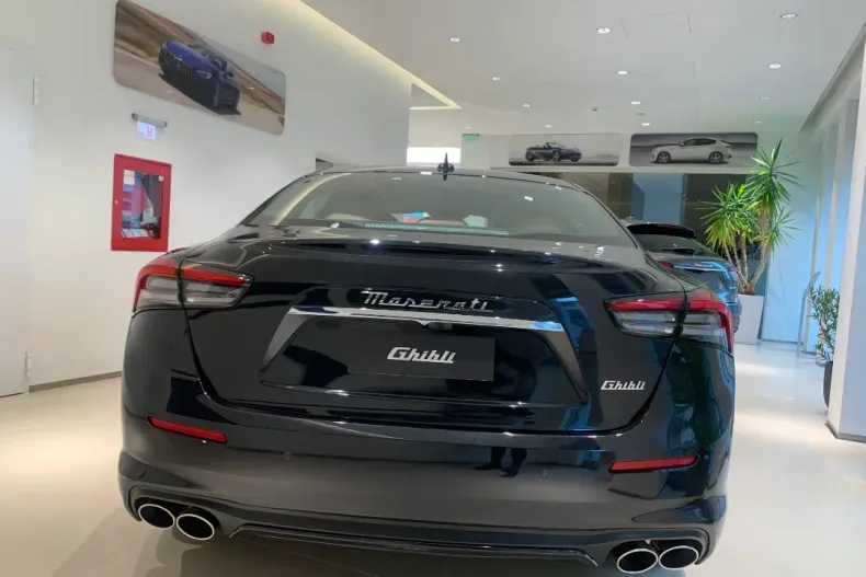 Maserati Ghibli din 2022 cu 15 km - oferta MAS139392 - foto 6
