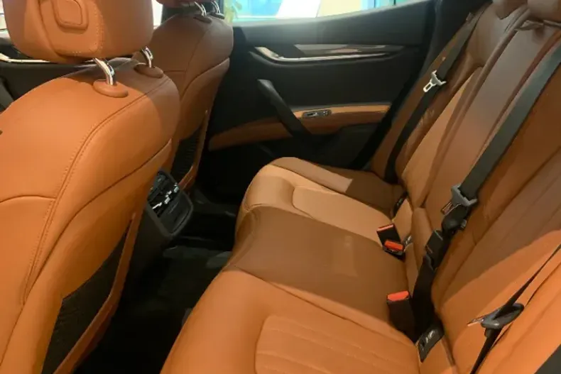 Maserati Ghibli din 2022 cu 15 km - oferta MAS139392 - foto 9