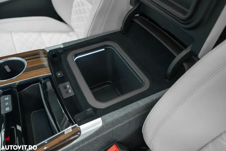 Cadillac Escalade din 2025 cu 1 km - oferta CAD139398 - foto 21