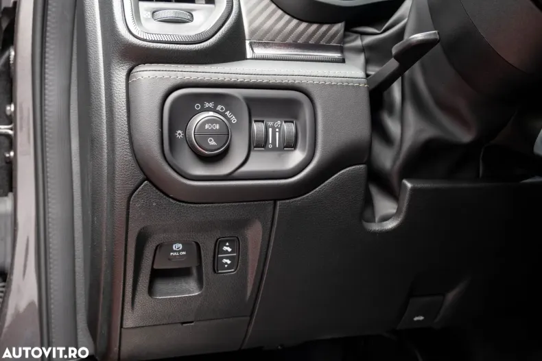 Dodge RAM din 2024 cu 3.300 km - oferta DOD139399 - foto 17