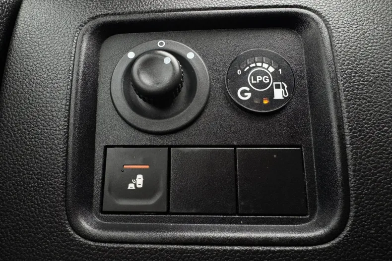 Dacia Duster din 2019 cu 166.000 km - oferta DAC139442 - foto 19