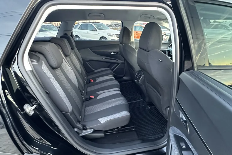 Peugeot 5008 din 2019 cu 161.740 km - oferta PEU139448 - foto 9