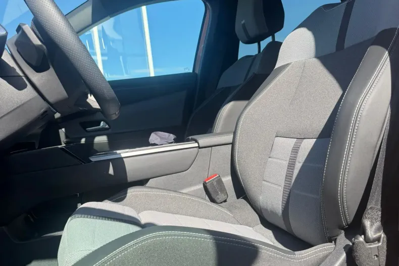 Opel Grandland din 2024 cu 5.700 km - oferta OPE139468 - foto 8