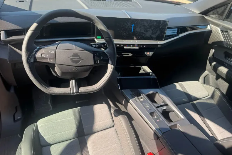 Opel Grandland din 2024 cu 5.700 km - oferta OPE139468 - foto 11