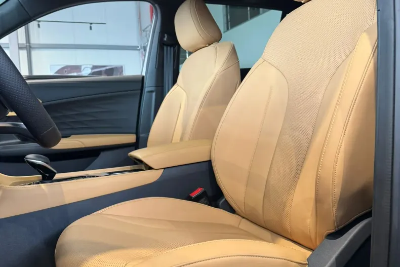 MG HS din 2025 cu 5 km - oferta MG0139470 - foto 8