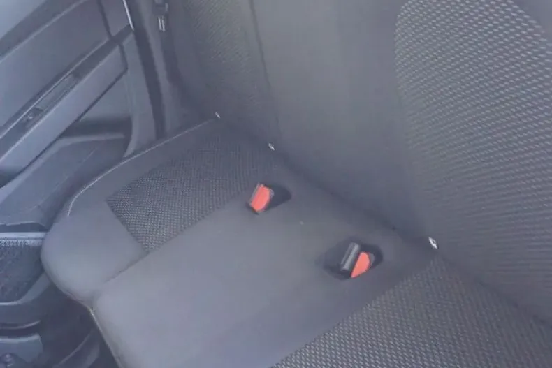 Dacia Duster din 2019 cu 62.805 km - oferta DAC139471 - foto 14