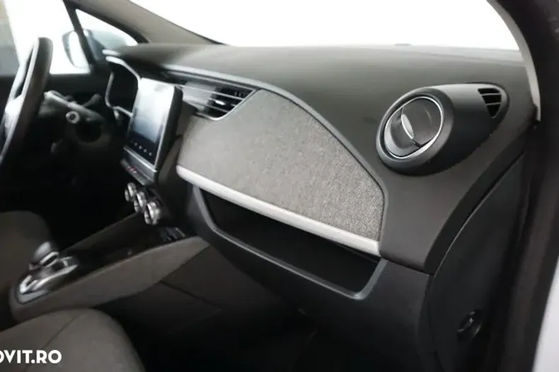 Renault ZOE din 2020 cu 33.077 km - oferta REN139474 - foto 12