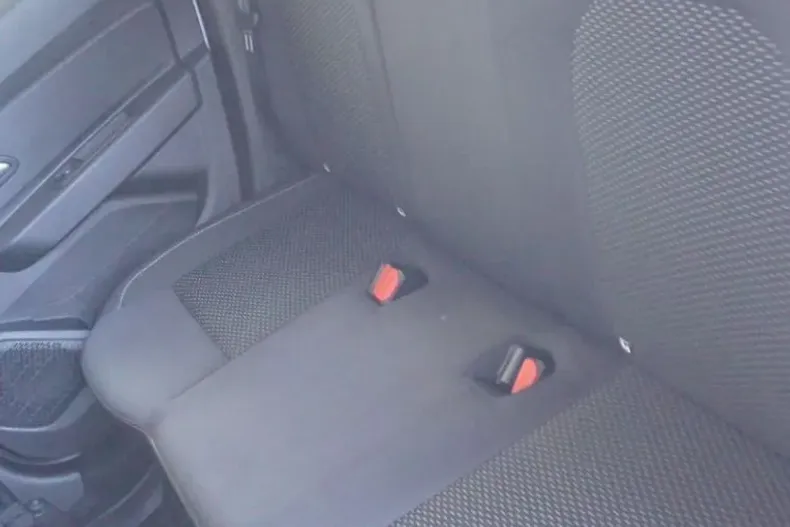 Dacia Duster din 2021 cu 111.711 km - oferta DAC139483 - foto 14