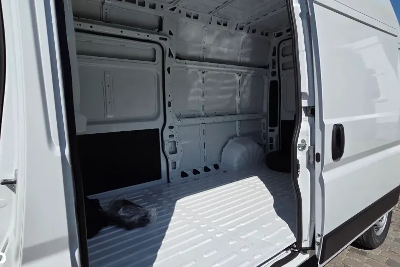 Toyota Proace din 2025 cu 25 km - oferta TOY139500 - foto 12