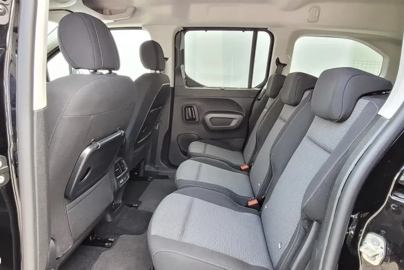 Toyota Proace din 2023 cu 4.500 km - oferta TOY139505 - foto 30
