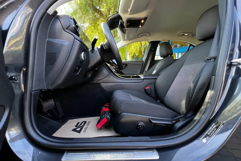 Mercedes-Benz C din 2022 cu 69.671 km - oferta MER139515 - foto 19