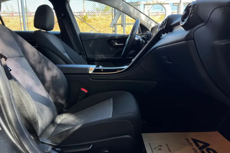 Mercedes-Benz C din 2022 cu 69.671 km - oferta MER139515 - foto 22