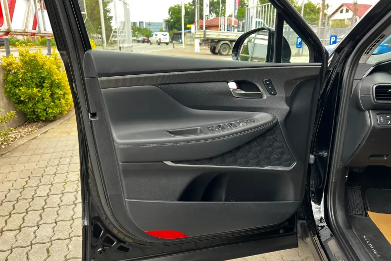 Hyundai SANTA FE din 2019 cu 71.724 km - oferta HYU139519 - foto 33