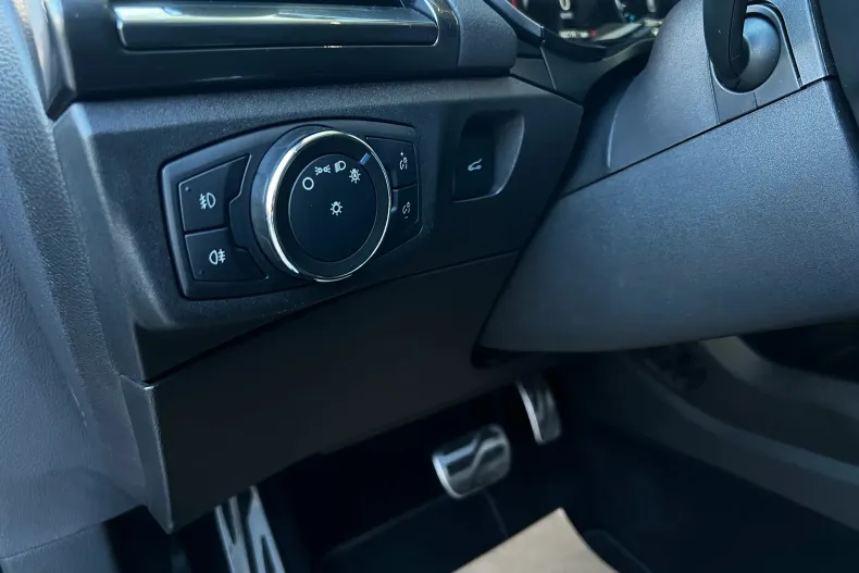 Ford Mondeo din 2020 cu 94.226 km - oferta FOR139520 - foto 22