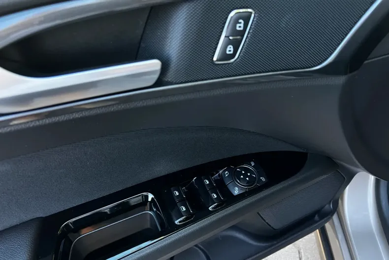 Ford Mondeo din 2020 cu 94.226 km - oferta FOR139520 - foto 34