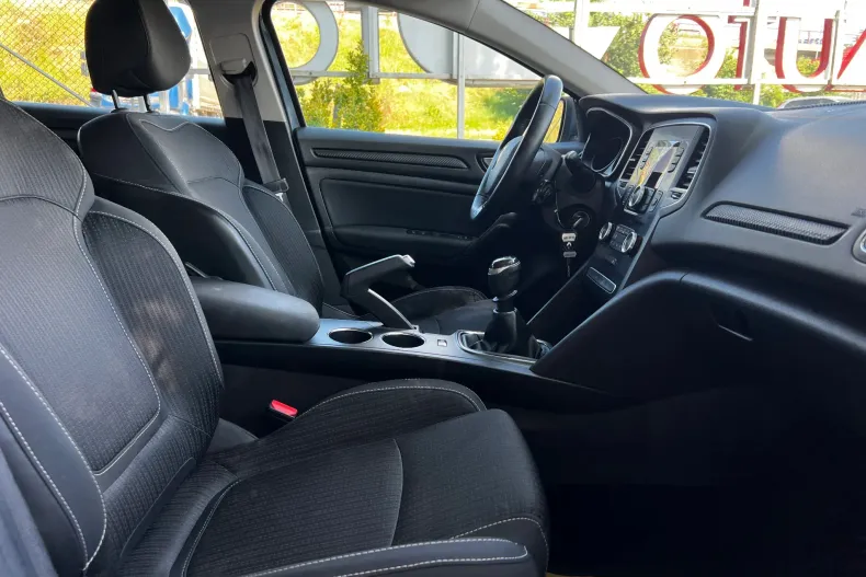 Renault Megane din 2019 cu 121.036 km - oferta REN139521 - foto 19