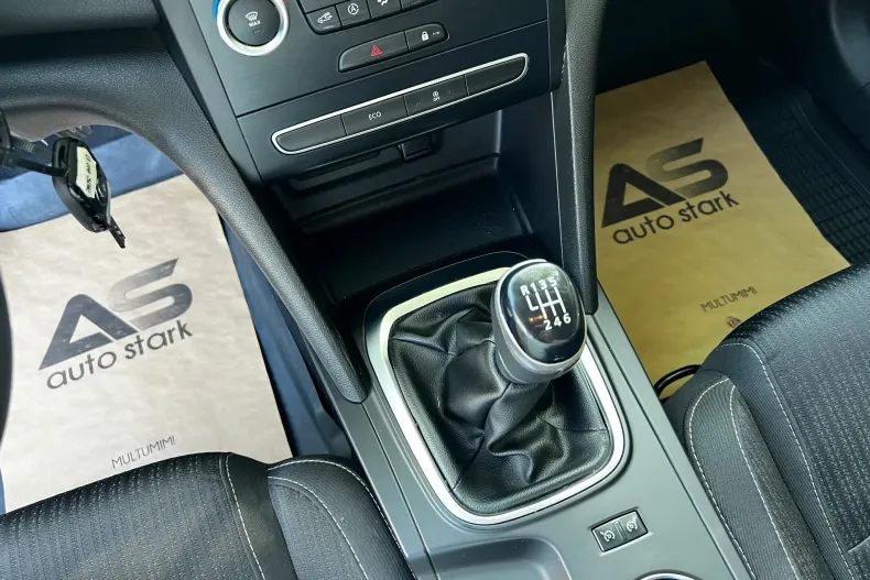 Renault Megane din 2019 cu 121.036 km - oferta REN139521 - foto 26