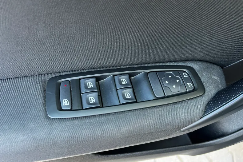 Renault Megane din 2019 cu 121.036 km - oferta REN139521 - foto 28