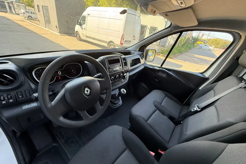 Renault Trafic din 2021 cu 145.923 km - oferta REN139527 - foto 13