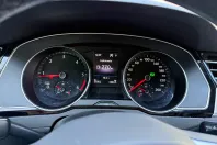 Volkswagen Passat din 2020 cu 59.302 km - oferta VOL139529 - foto 9