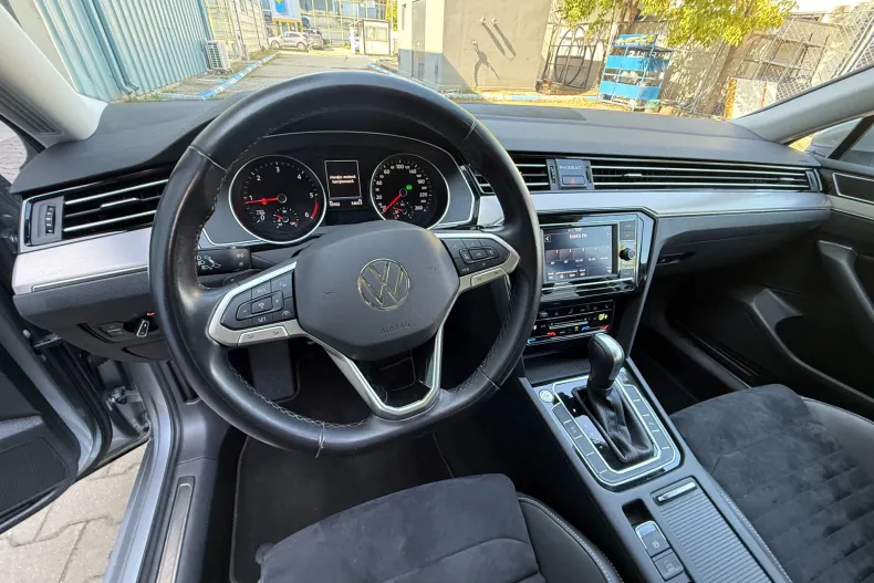 Volkswagen Passat din 2020 cu 59.302 km - oferta VOL139529 - foto 10