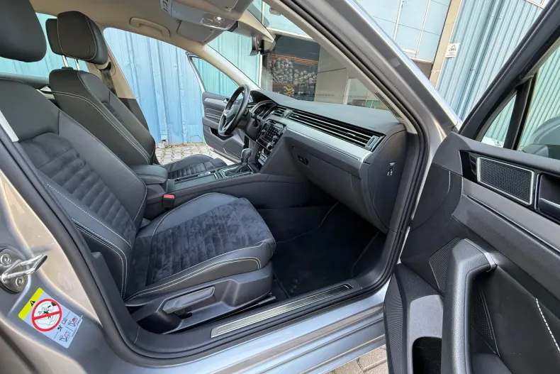 Volkswagen Passat din 2020 cu 59.302 km - oferta VOL139529 - foto 16