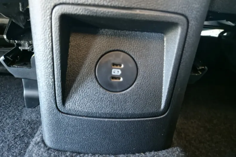 Ford Tourneo Courier din 2024 cu 10 km - oferta FOR139555 - foto 8