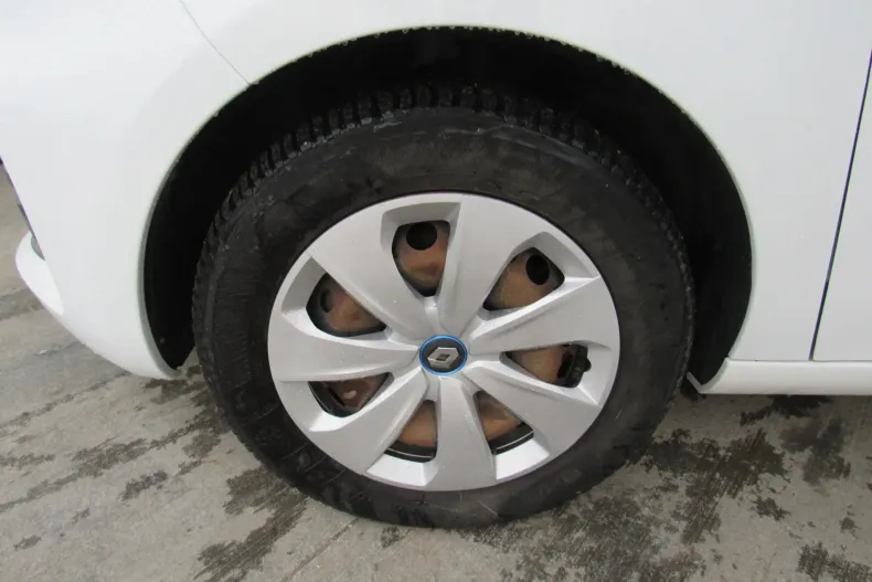 Renault ZOE din 2020 cu 63.427 km - oferta REN139561 - foto 5