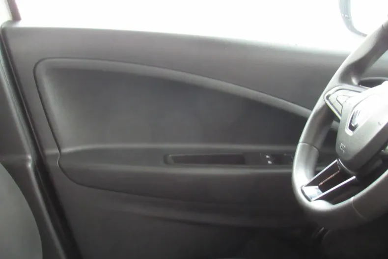 Renault ZOE din 2020 cu 63.427 km - oferta REN139561 - foto 25