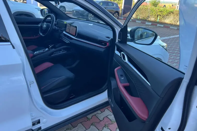 Geely Coolray din 2024 cu 7.085 km - oferta GEE139578 - foto 12