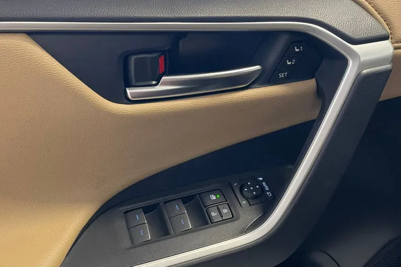 Toyota RAV4 din 2025 cu 1 km - oferta TOY139586 - foto 10