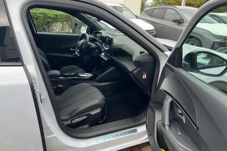 Peugeot 2008 din 2024 cu 6.864 km - oferta PEU139591 - foto 10