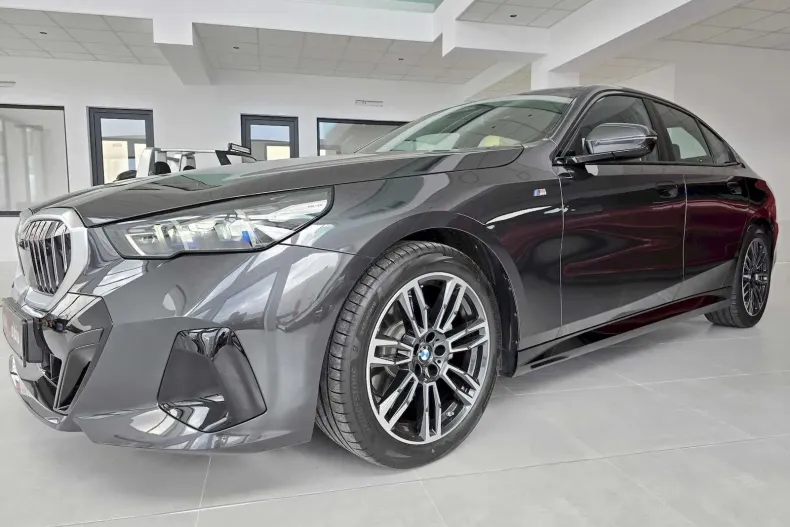 BMW Seria 5 din 2024 cu 14.150 km - oferta BMW139595 - foto 1