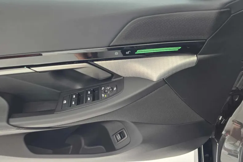 BMW Seria 5 din 2024 cu 14.150 km - oferta BMW139595 - foto 29