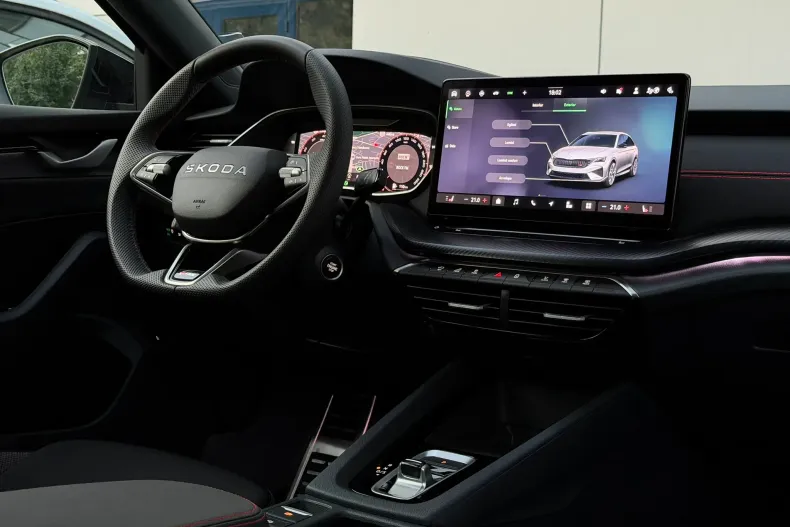 Skoda Octavia din 2025 cu 4.200 km - oferta SKO139606 - foto 18