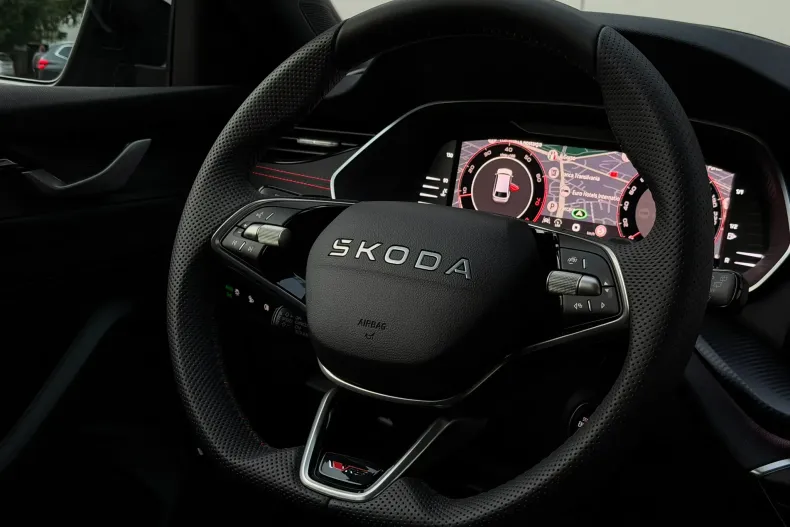 Skoda Octavia din 2025 cu 4.200 km - oferta SKO139606 - foto 19