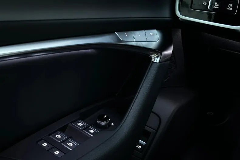 Audi A6 din 2025 cu 5.000 km - oferta AUD139609 - foto 34